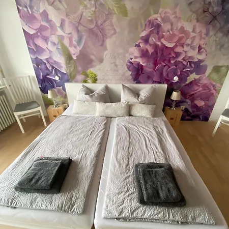 Spacious 3-br For 6 - Enjoy Christmas Time In Munich Appartement *