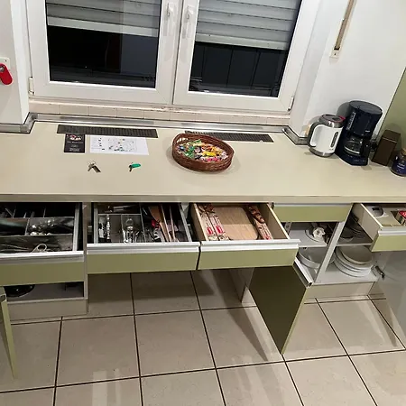 Large For 6, 3 Bedrooms, Next To Munich & Airport Apartment Ismaning