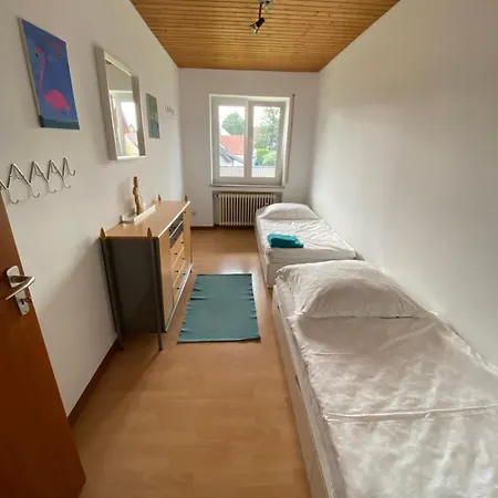 Large For 6, 3 Bedrooms, Next To Munich & Airport Apartment Ismaning
